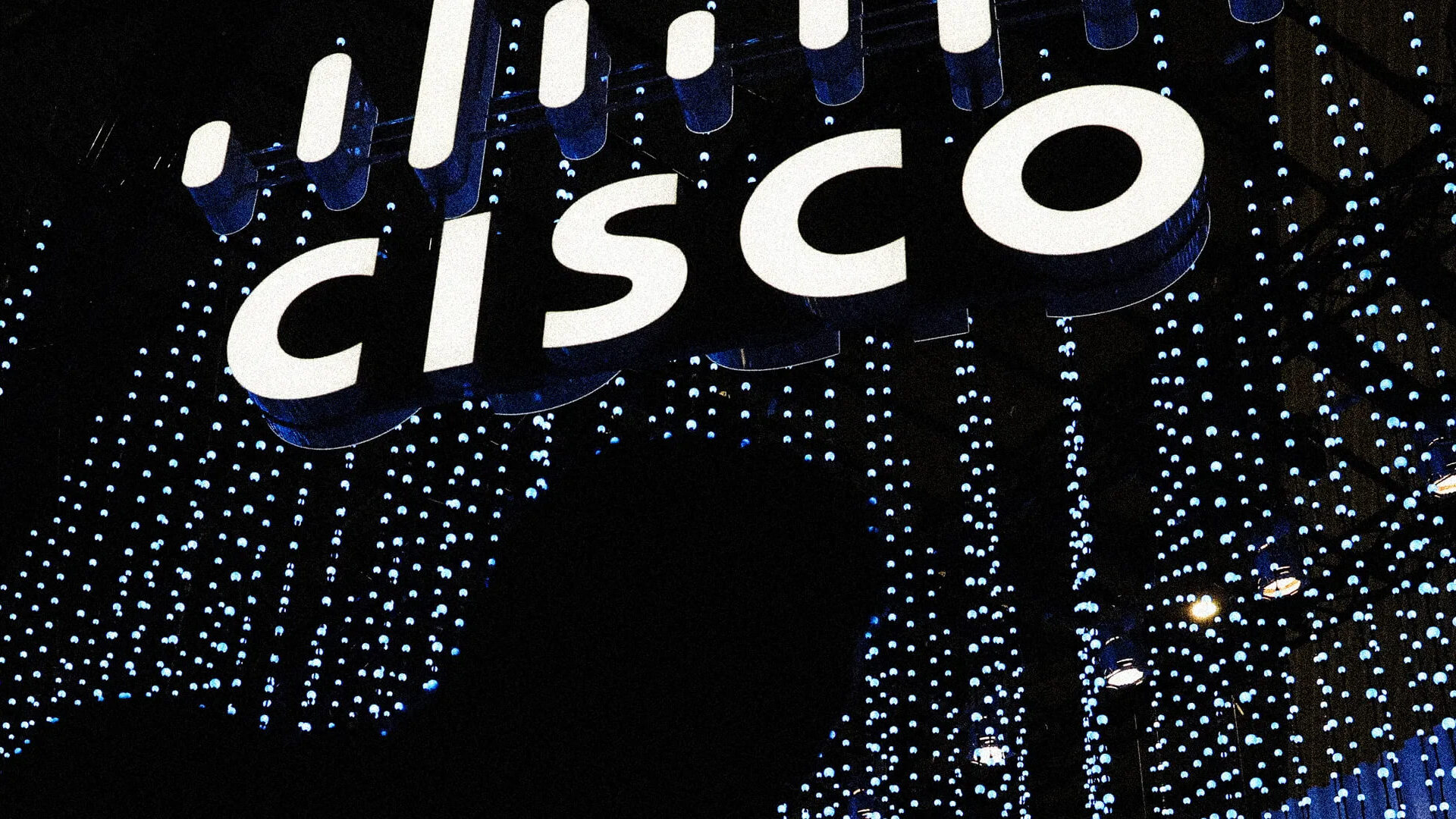 Cisco (NASDAQ:CSCO) at $50.32: Is AI Growth Enough to Push the Stock to $70?