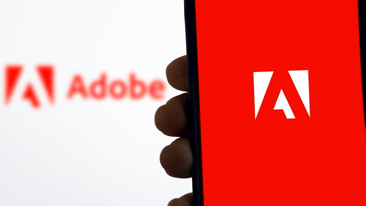 Adobe Stock Price Forecast: NASDAQ:ADBE at $356, Targets Point to $480