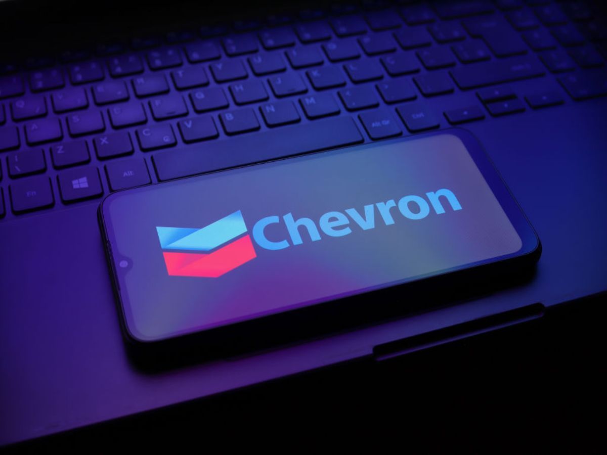 Chevron Stock Price: NYSE:CVX Driven by Berkshire Bet and Hess Growth Trading Near $165