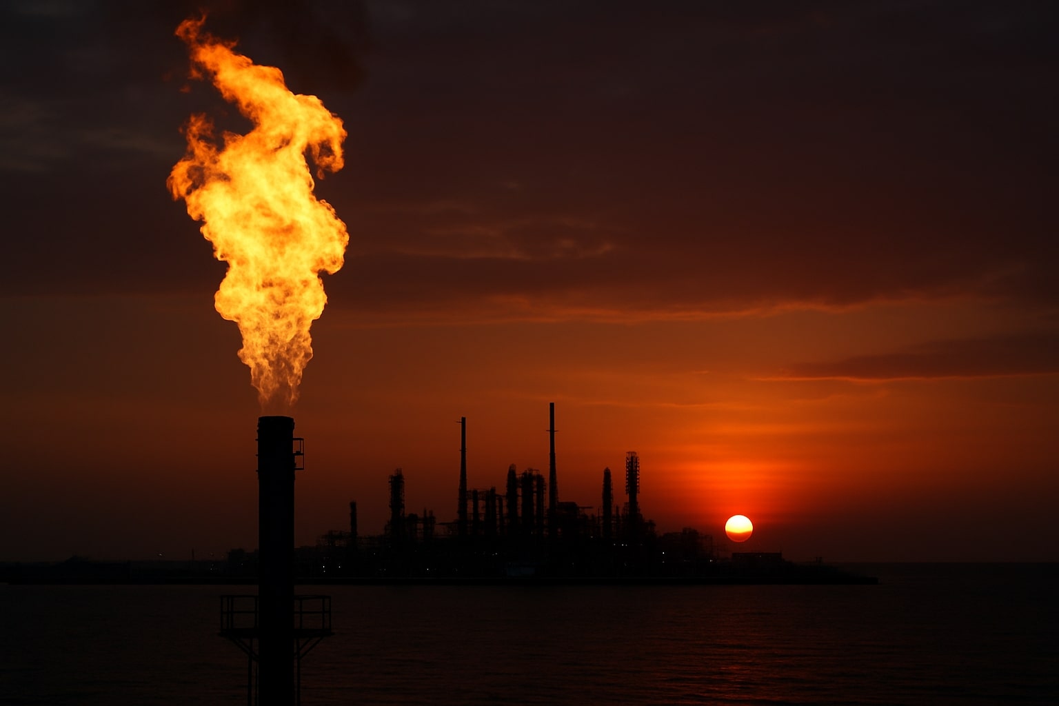 Natural Gas Price Forecast: NG=F $2.96 Futures Balancing Weather Demand and Supply Glut
