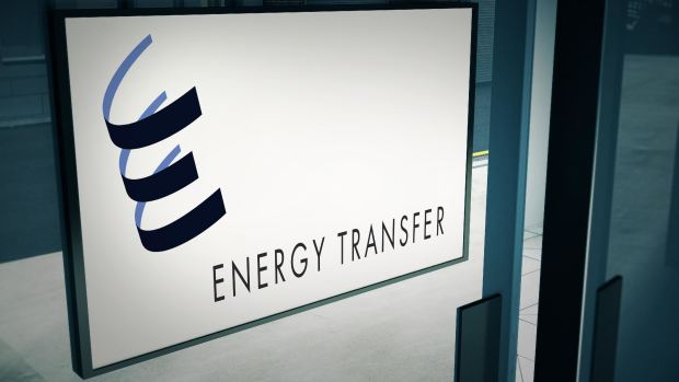 Energy Transfer Stock Price Forecast - NYSE:ET $17.46 With 7.56% Yield, $5B Pipeline Expansion, and Insider Buys Signal Undervaluation