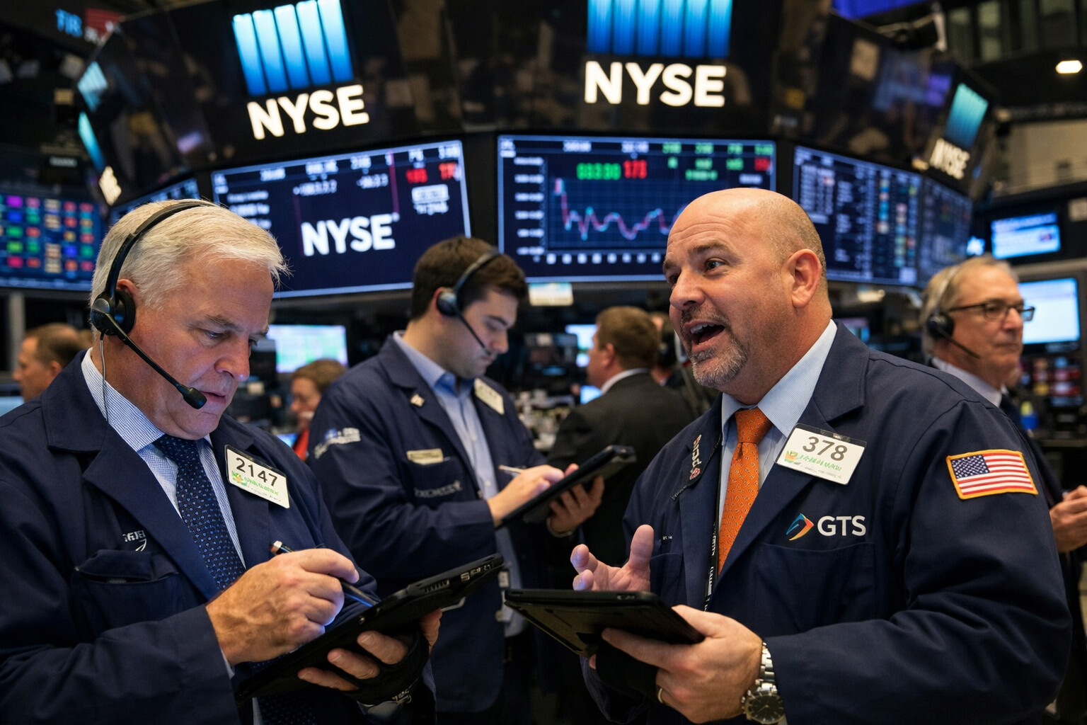 Stock Market Today: Nasdaq Clings to 23,500 as Dow Sinks on Bank Selloff and Trump’s Greenland Tariff Shock
