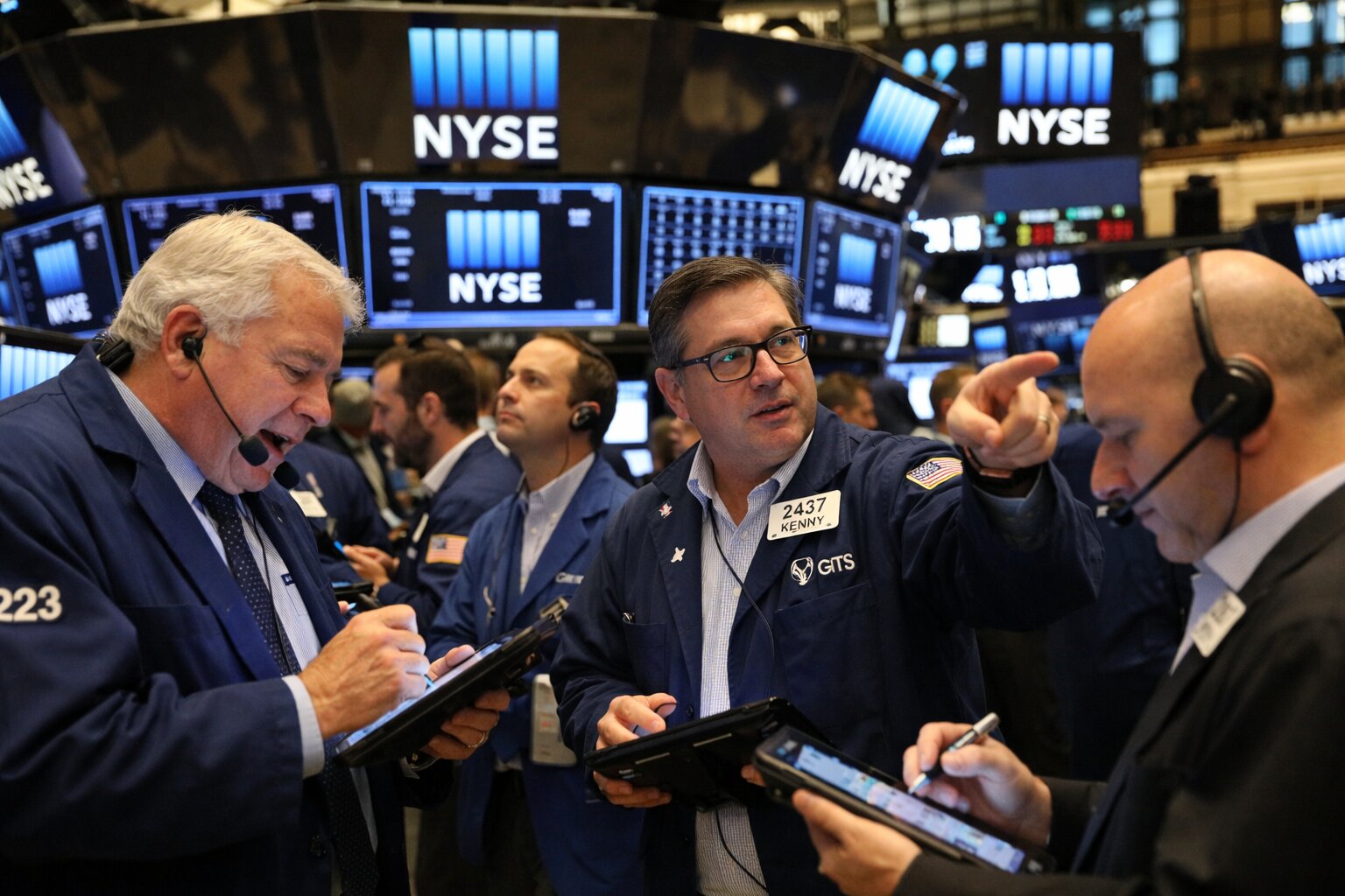 Stock Market Today - Dow Tops 50,458, S&P 500 Near 6,982 and Nasdaq Hits 23,280 as Wall Street Extends Record Run
