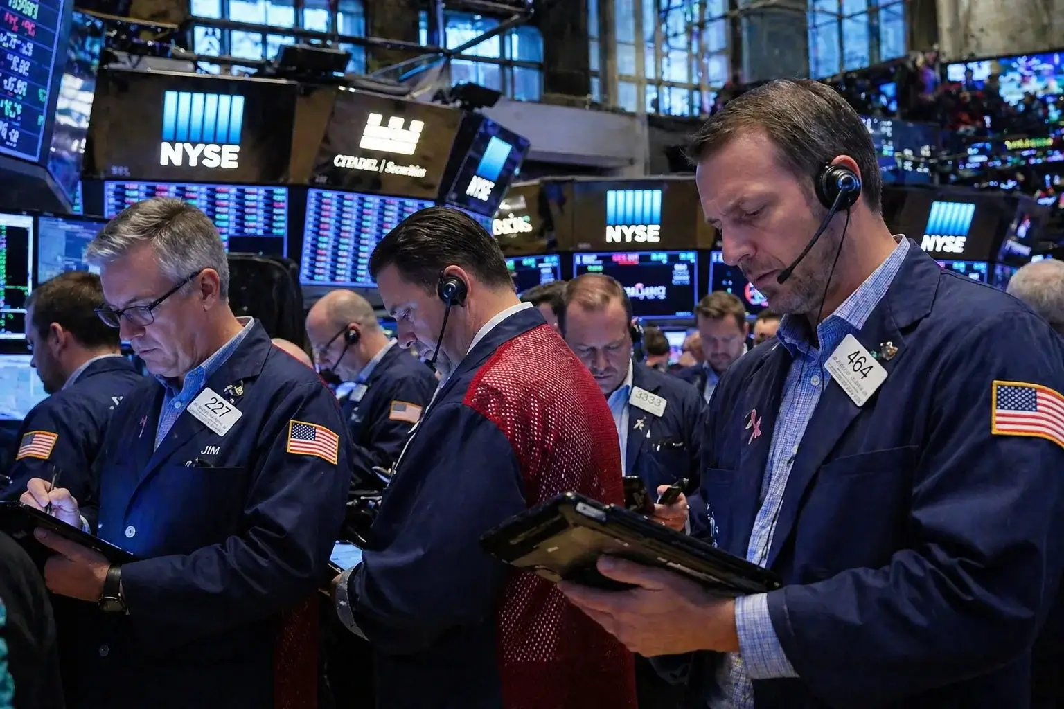 Stock Market Today: Dow Rockets 626 Points as Caterpillar (CAT) Soars 9.9%, While Meta (META) Crashes 9.4% on AI Capex Shock
