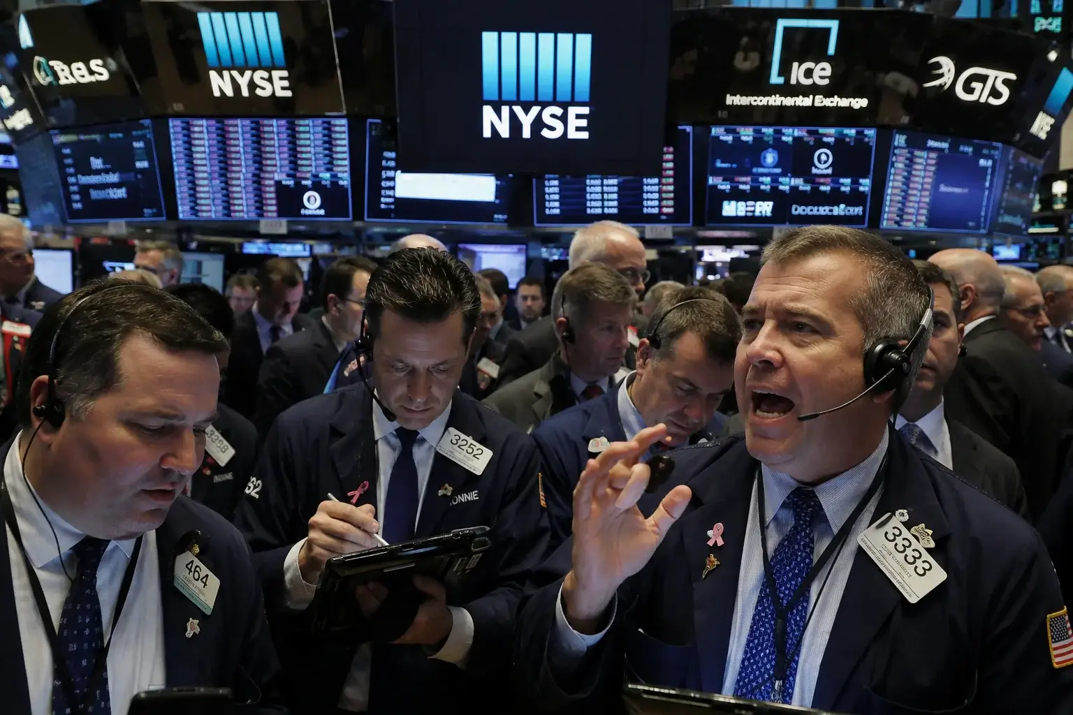 Stock Market Today: Nasdaq Drops 0.96%, S&P 500 Falls 0.65%, Dow Jones Slides 0.37% as 30-Year Yield Hits 5.20%