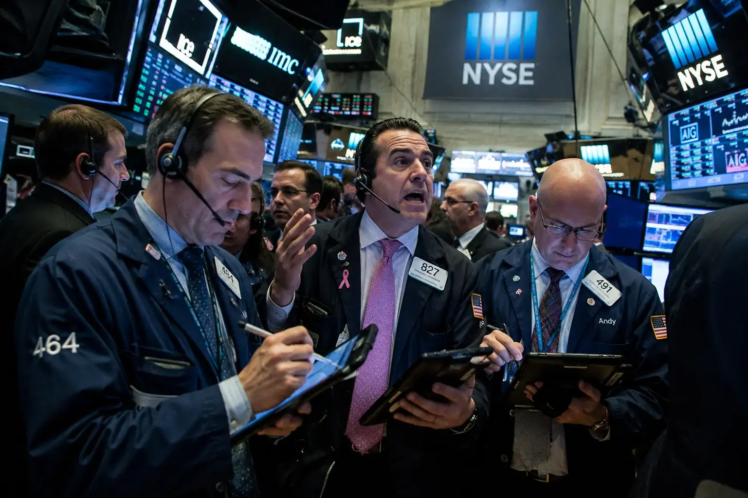 Dow (DJI) Rips 460 Points Toward 51,250 While AVGO Stock Loses $69 — Rotation Out of AI Chips Guts the Nasdaq