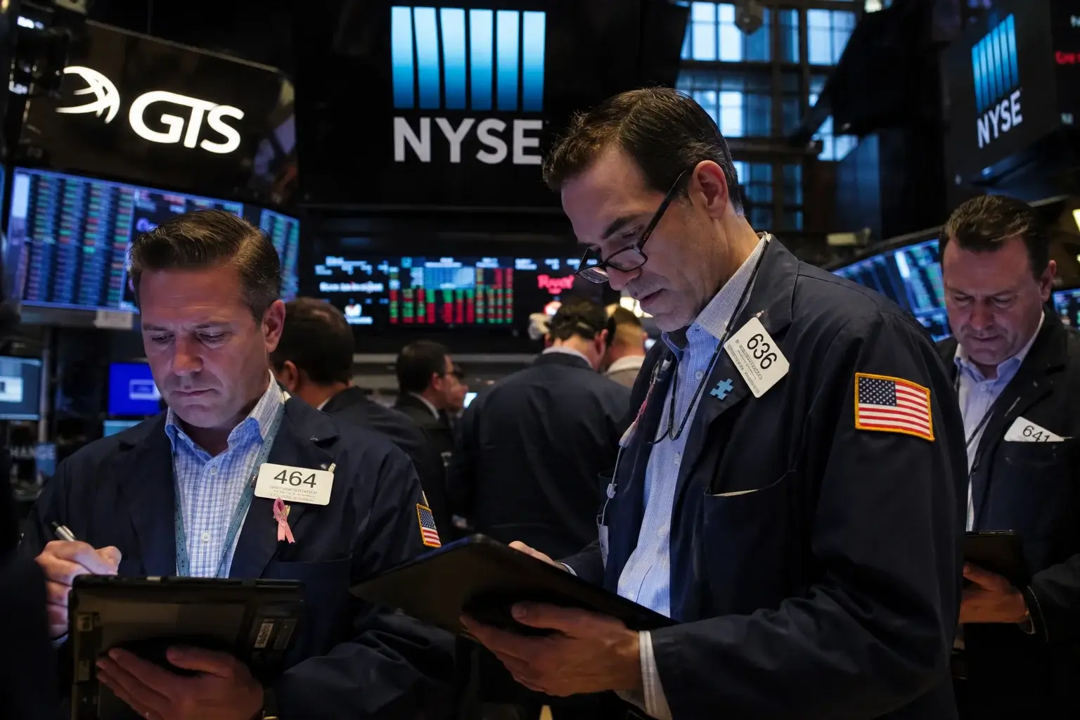 Stock Market Today: Nasdaq Rebounds 0.92% to 25,945, S&P 500 Climbs to 7,432, Dow Adds 188 Points as MU Stock Jumps 7%