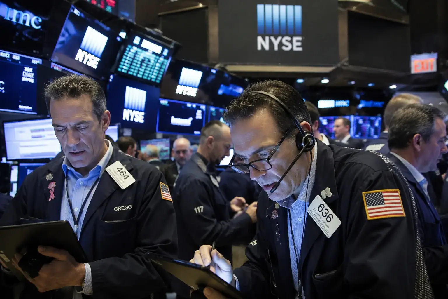 Stock Market Today - Stocks Slide as CPI Hits 4.2%: Nasdaq Falls 1.6% to 25,518, S&P 500 Eases to 7,353