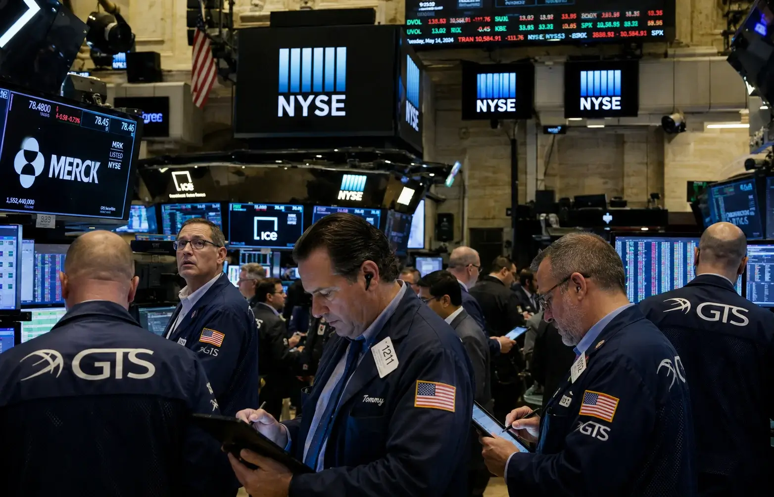 Wall Street Melts Up — SPX 7,542 (+1.5%), Nasdaq +2.4%, Dow 51,817 — as Crude Cracks Under $80 on U.S.-Iran Truce, SpaceX Rips 8%