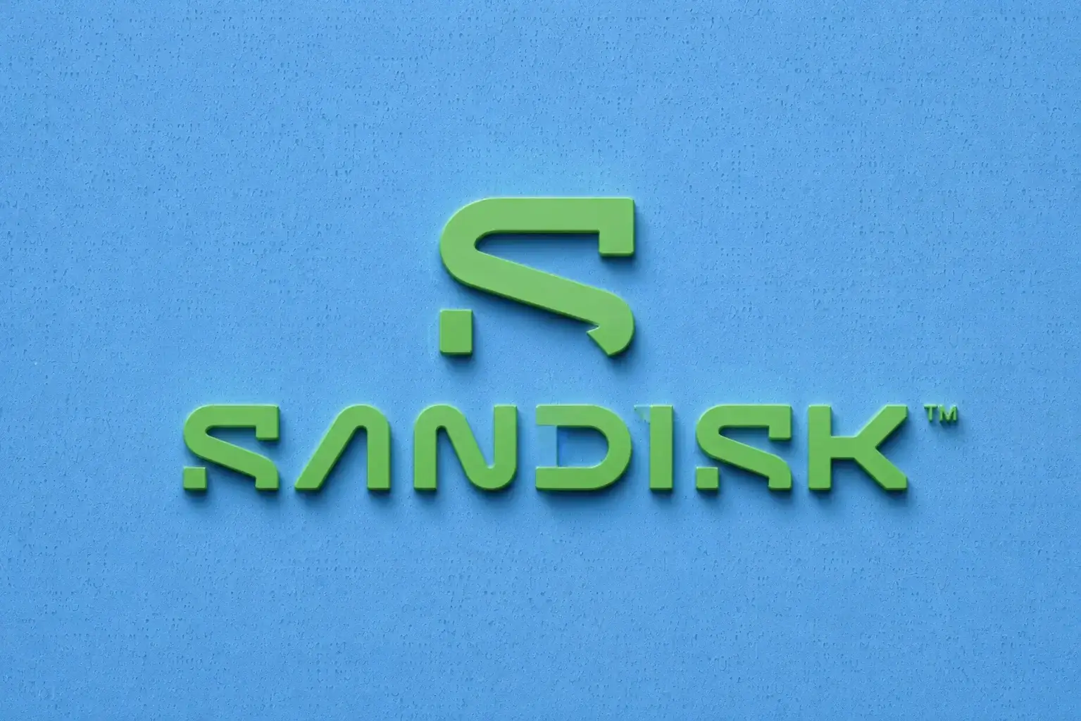 SanDisk Holds $2,105 After a 700% Melt-Up as the NAND Shortage Mints $23.41 EPS and the Fed Tests the Hottest Trade