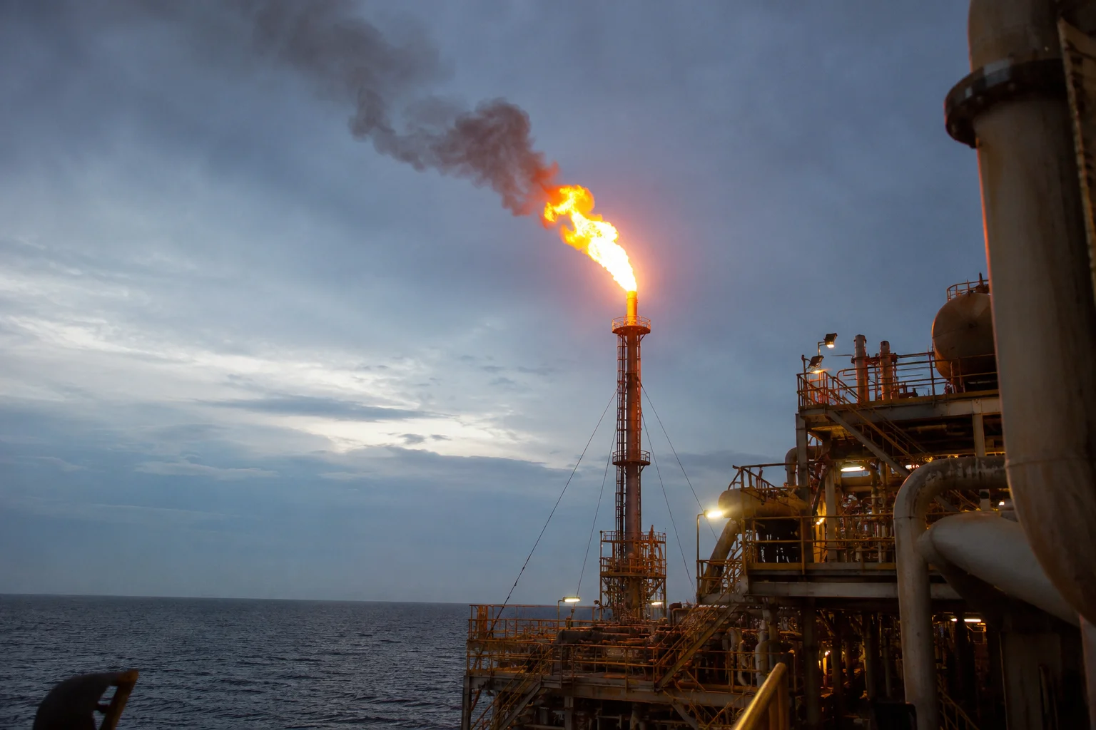Henry Hub ($2.72) Stabilises Below a Broken $2.801 Support Base as Production Hits 111.2 Bcf/d and Brent Rallies 7.4% Without It